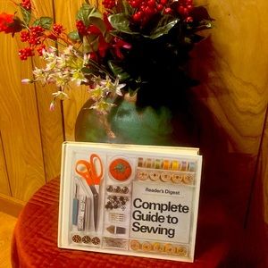Readers Digest  Complete Guide to Sewing circa 1976